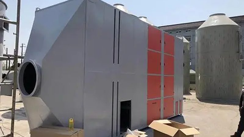 催化燃烧设备：环保生产线的“净化引擎”**